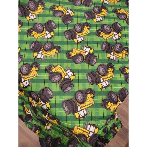 Yellow Tractors On Green Plaid Background Cotton Fabric 1 Yards 34 Inches New - Picture 1 of 2